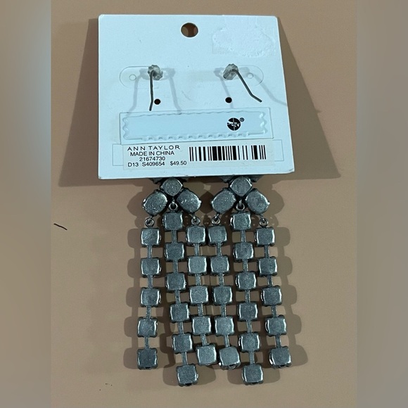 NWT Ann Taylor Chandelier Earrings - Picture 2 of 2